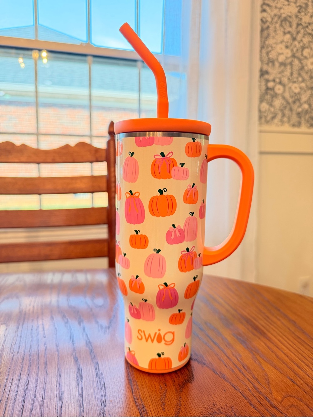 Swig Life 30 oz Fall Pumpkin Print Insulated Travel Mug